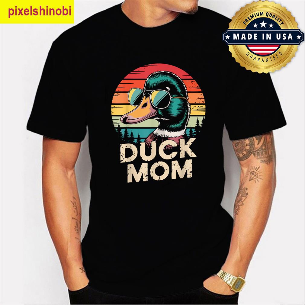 Women Duck Mom Retro T-shirt